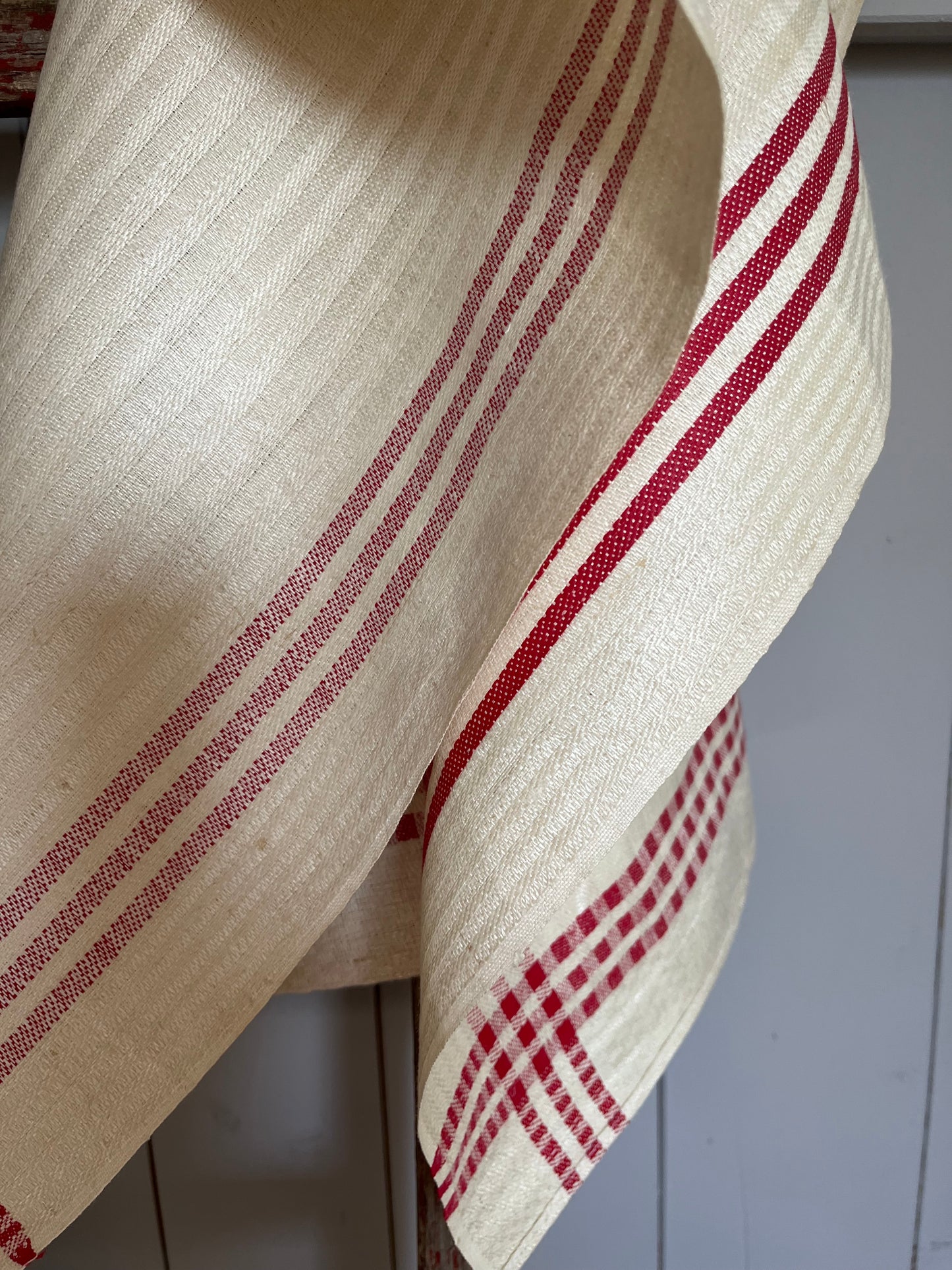Großes schweres französisches Leinentuch Rot/Weiß mit Monogramm  neu