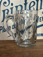 Load image into Gallery viewer, Schwerer alter Bierhumpen aus mundgeblasenem Glas um 1920
