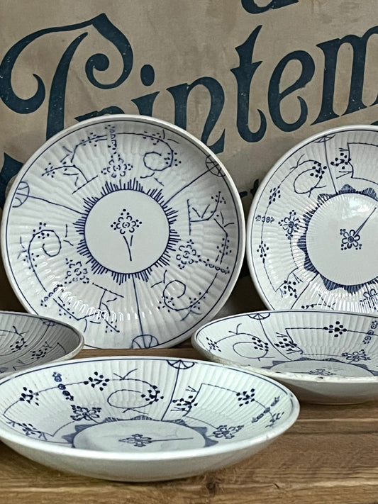 7 alte und seltene Dessert Schalen kleine Teller Frankreich Sarreguemines