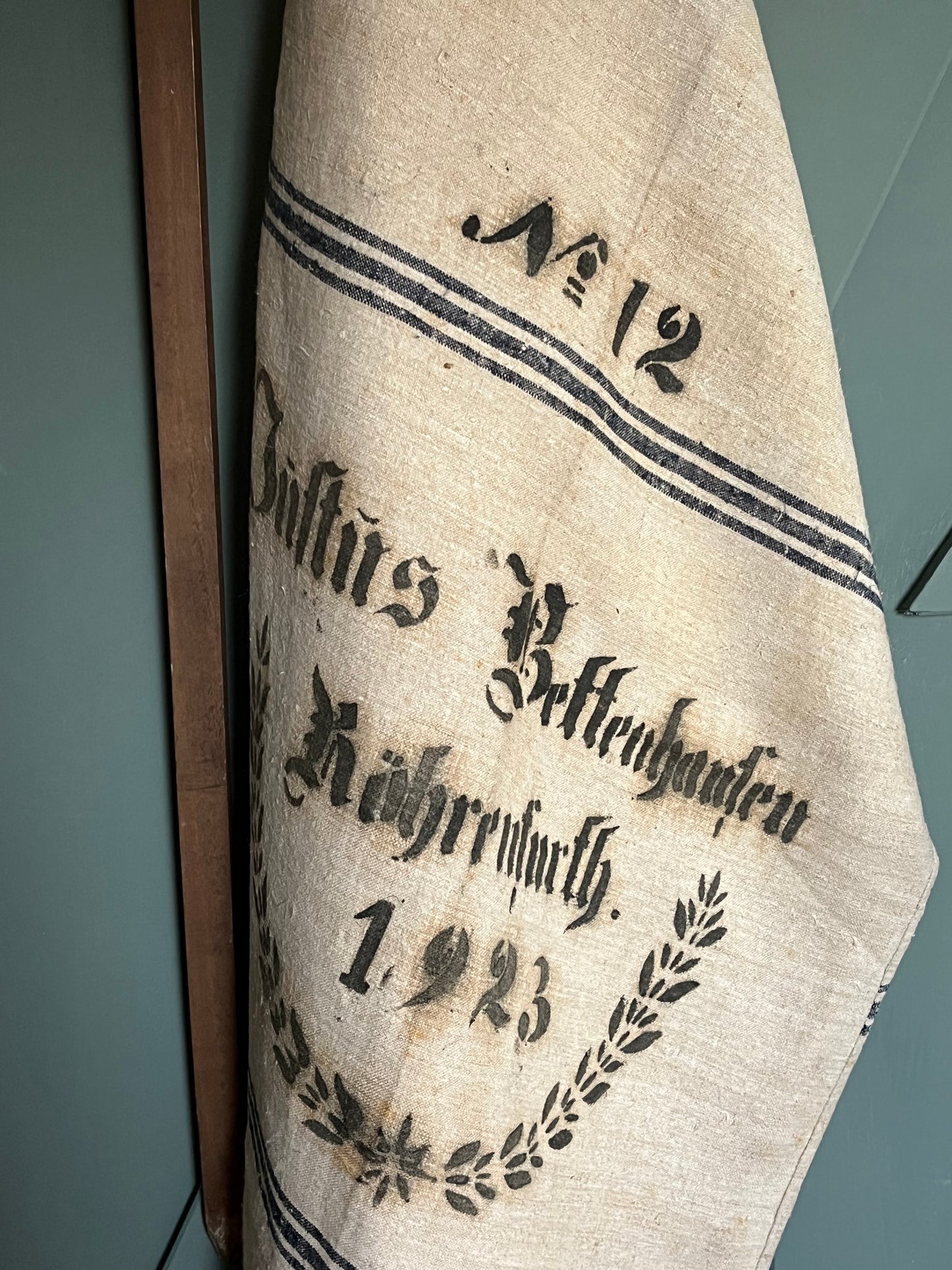 1923: Großer Leinensack mit Aufschrift und Streifen neu