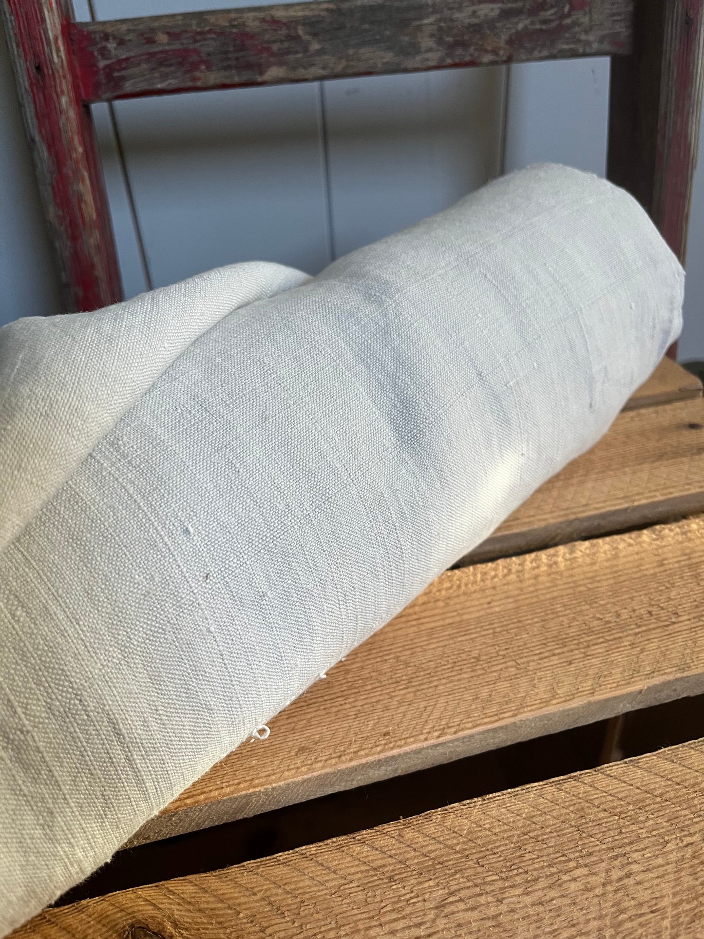 7,5 Meter 120 Jahre altes Leinen, bildschön, kräftiges, handgewebtes Bauernleinen sauber