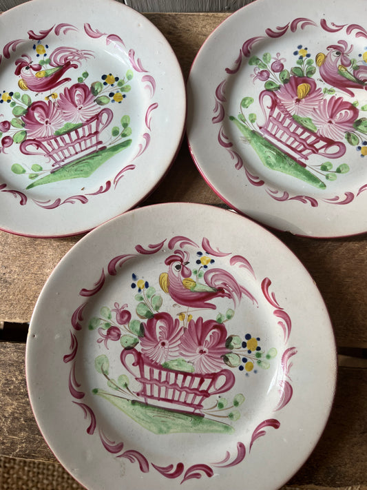 3 antike Fayence Teller Strassbourg mit Hahn und Patina