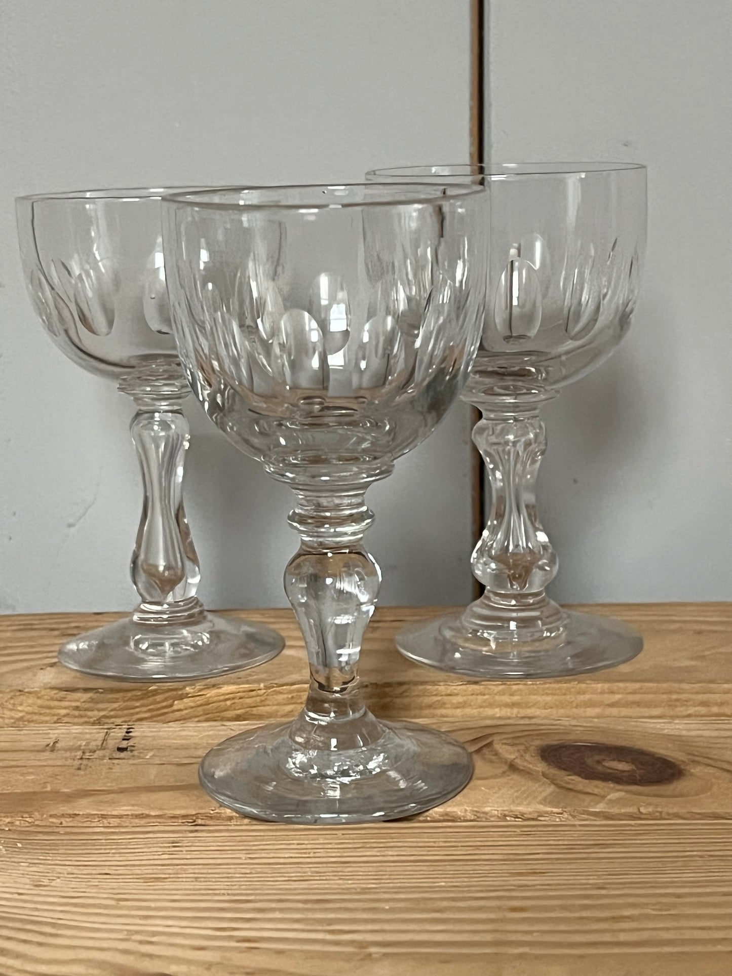 3 schöne alte französische Aperitif Gläser