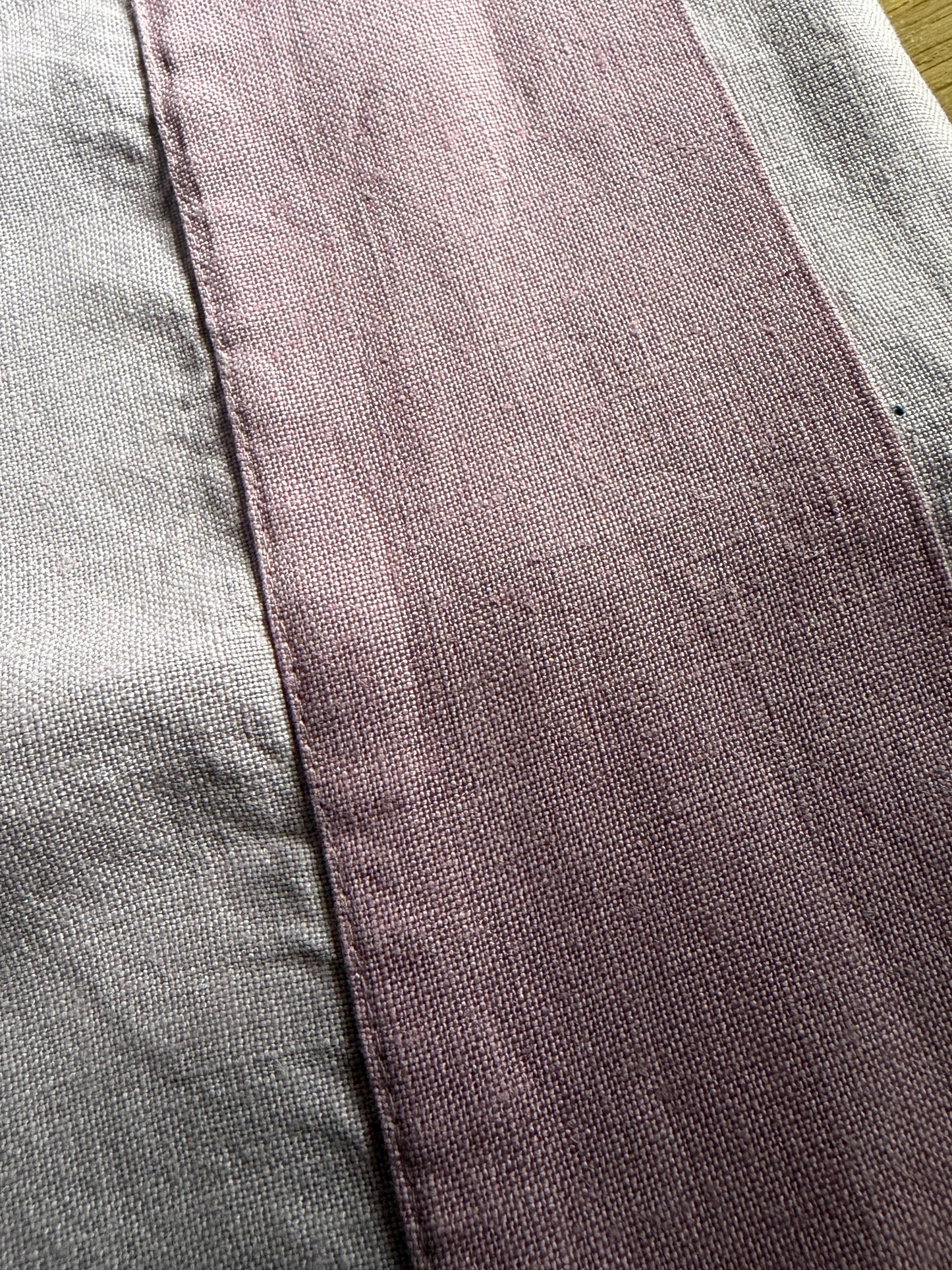 XL Beauty von Gunther Lambert 1,4 Kilo schwere Leinendecke edel und wie neu - Lavendeltöne 2,15 x 1,6