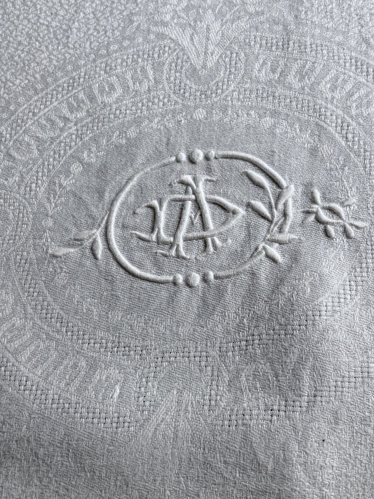 4 große imposante Servietten mit Monogramm aus Leinen, Belgien