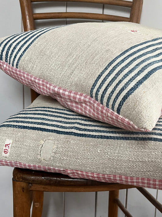 Großes Kissen antikes Leinen mit Streifen 50 x 50