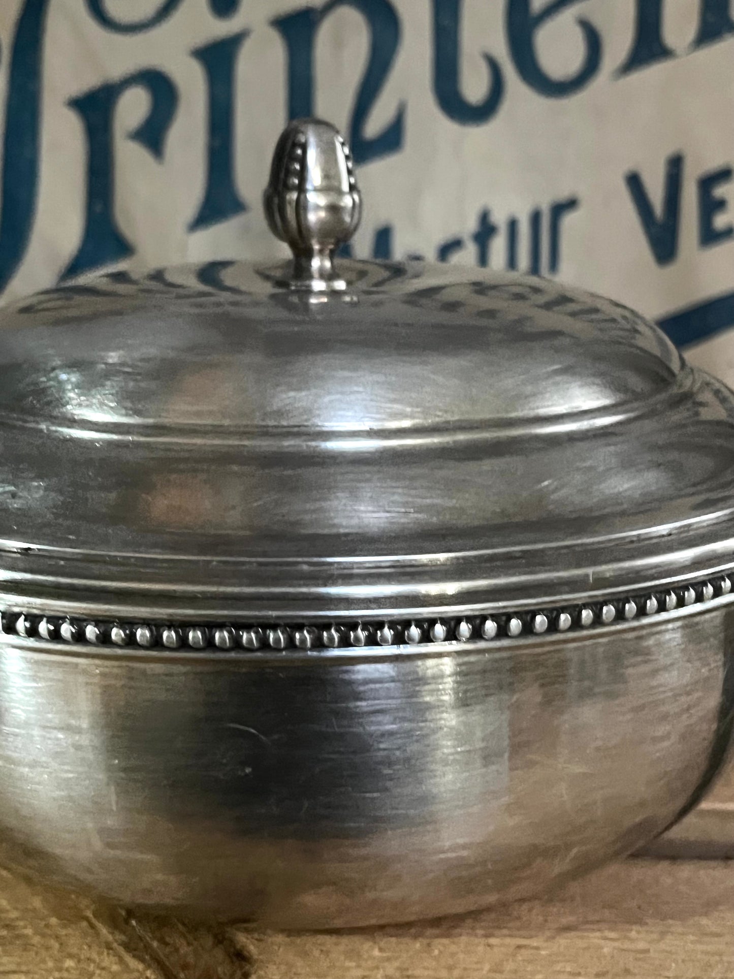 Alte ehrwürdige Terrine, Hotelsilber mit Deckel - 1,4 Kilo