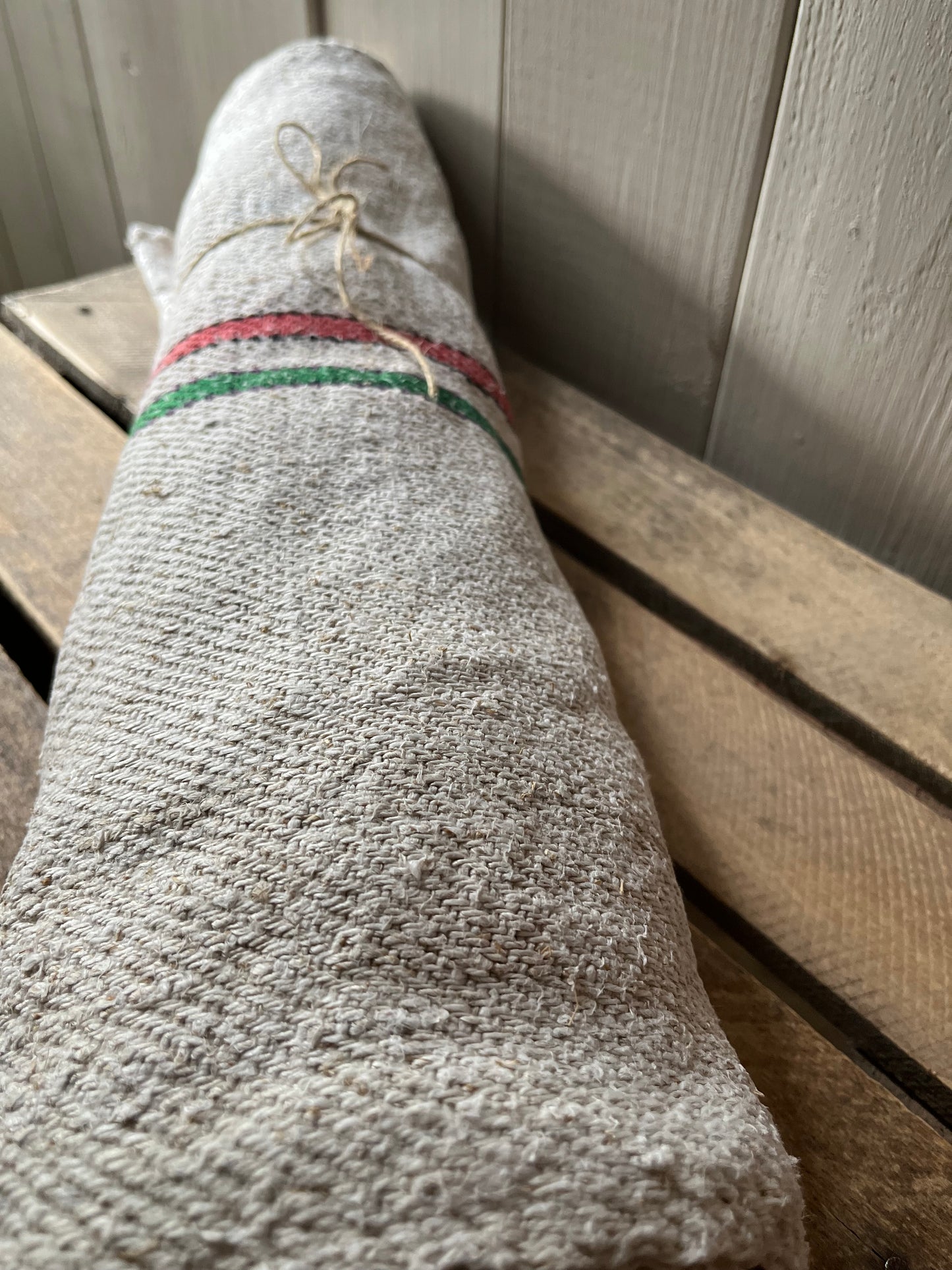 2,25 Meter seltenes, schweres Sackleinen mit Streifen