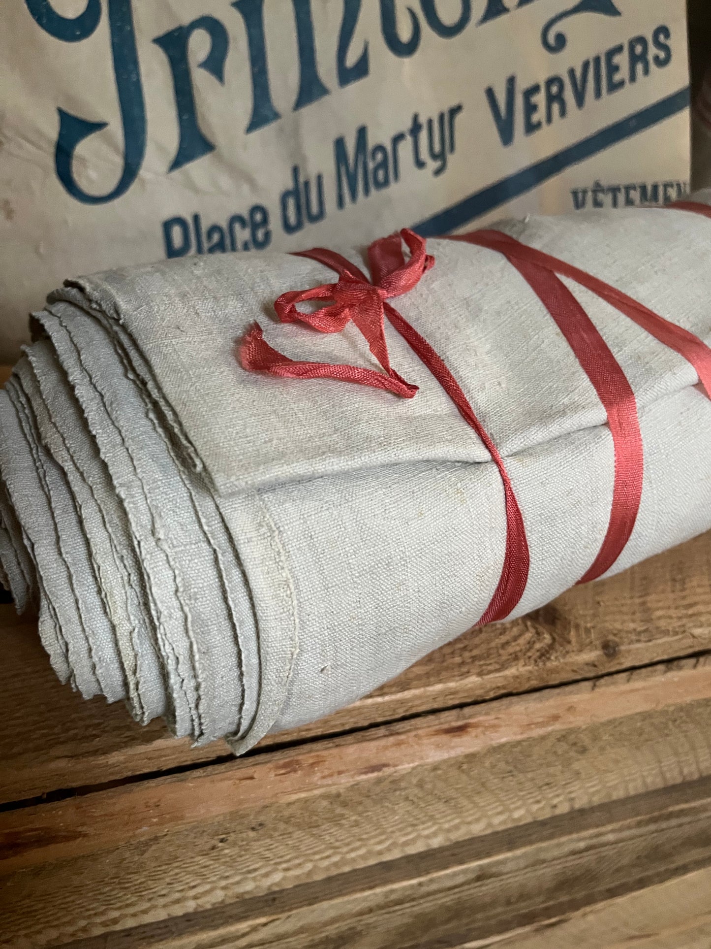 Original verschnürt: 8 Meter schweres Leinen 1940er Jahre - 2,4 Kilo