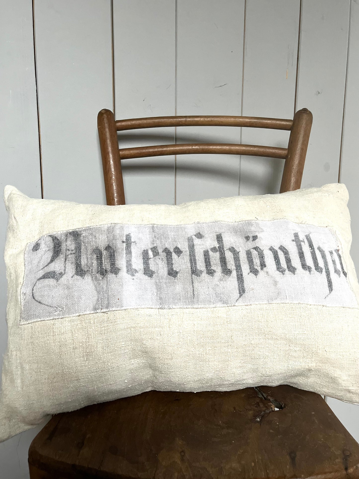 Very vintage Kissen aus antikem Leinen mit Aufschrift 60 × 40