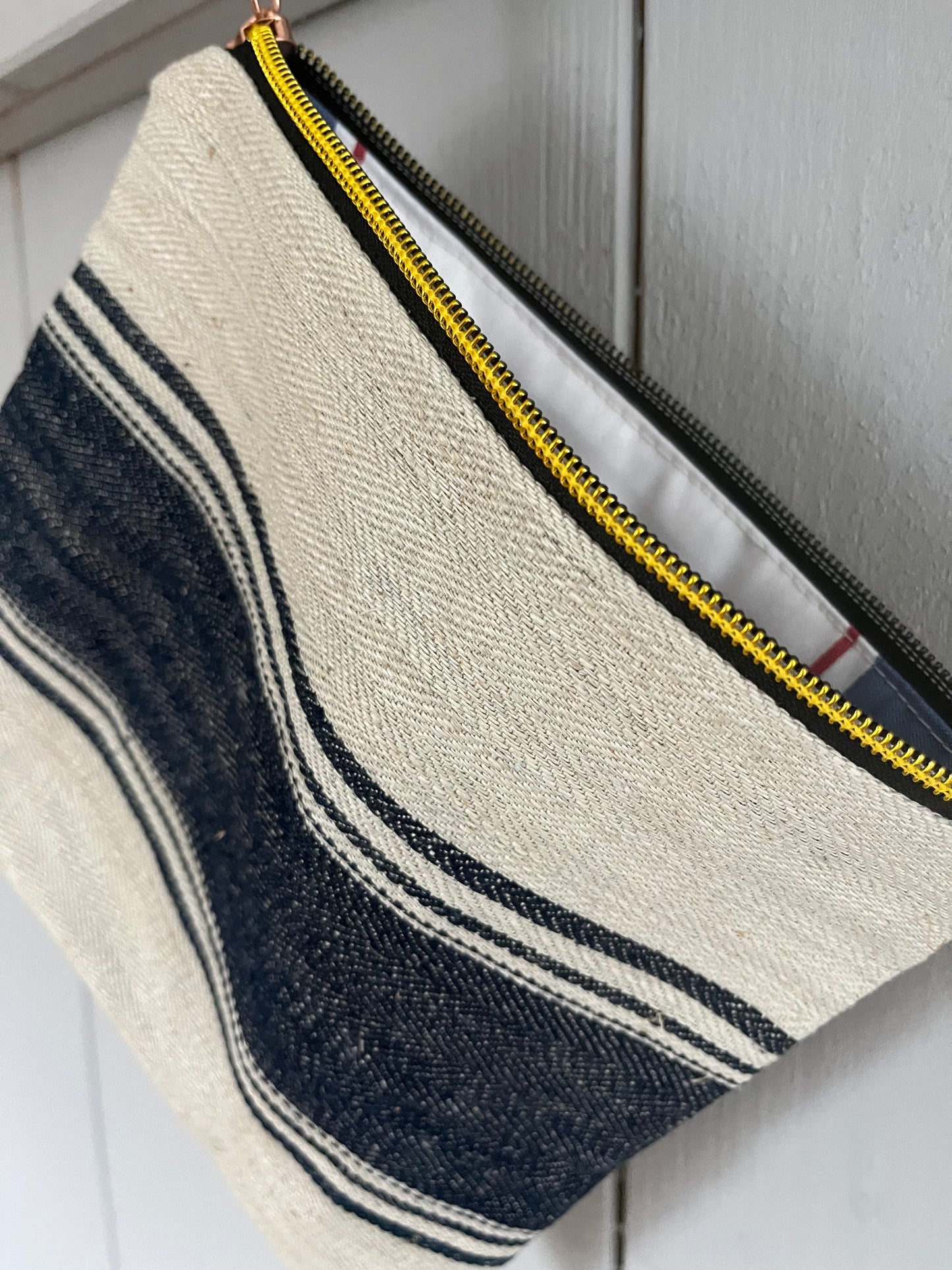 Kosmetiktasche aus altem Leinen gestreift kleiner Shopper