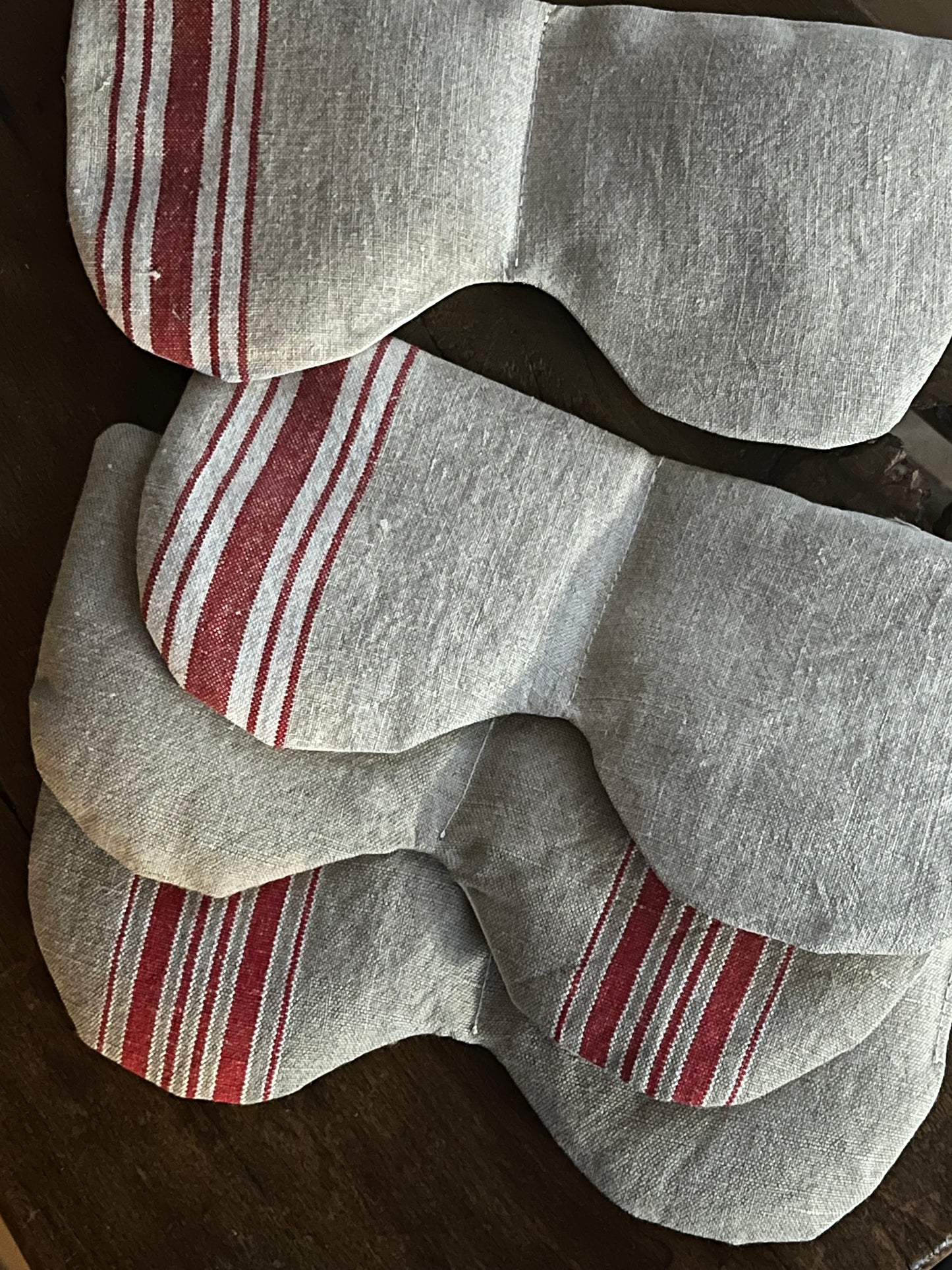 Kühlende Augenmaske bei Migräne oder müden Augen