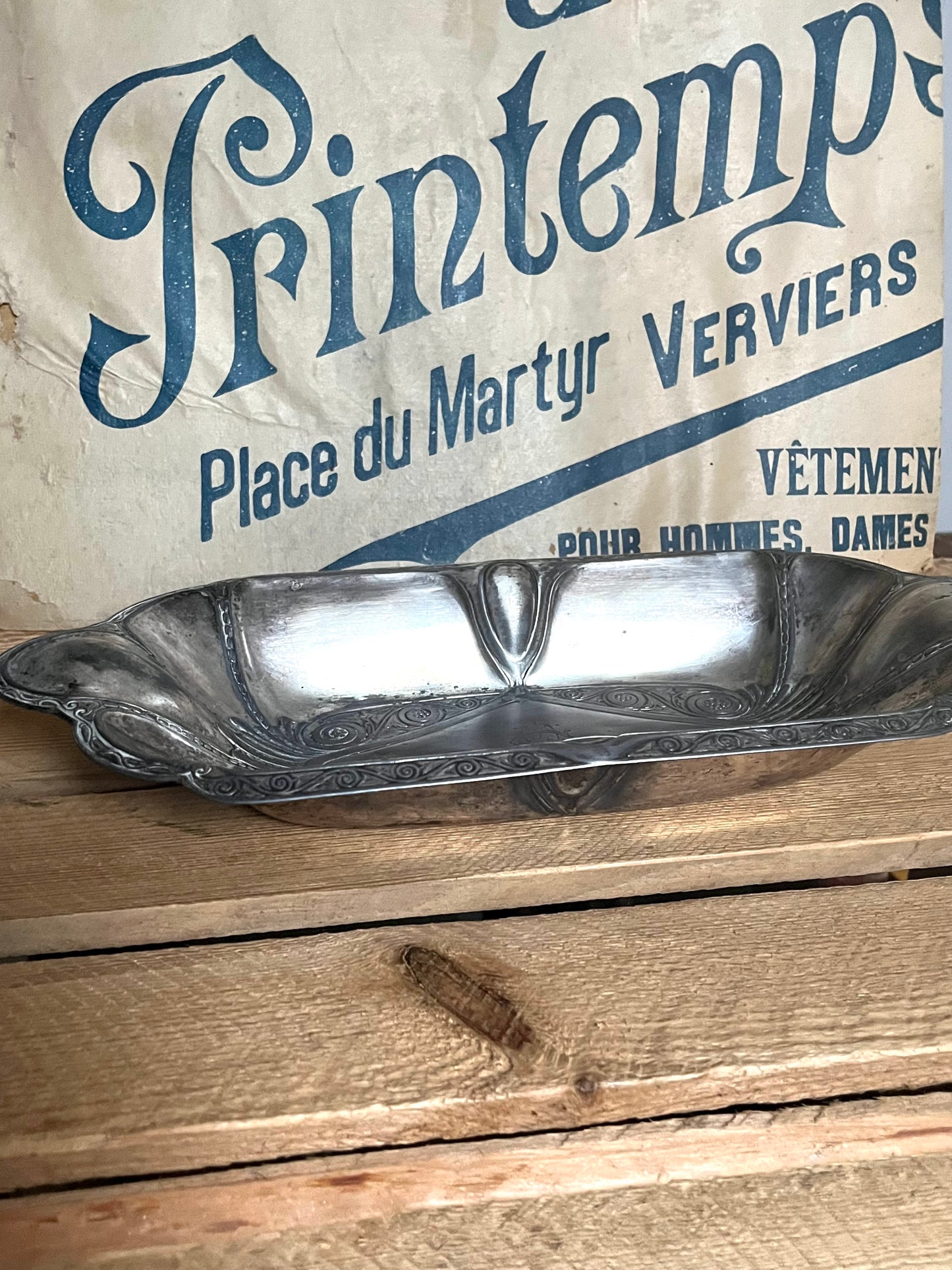 Antike Zinn Schale Tablett aus Frankreich