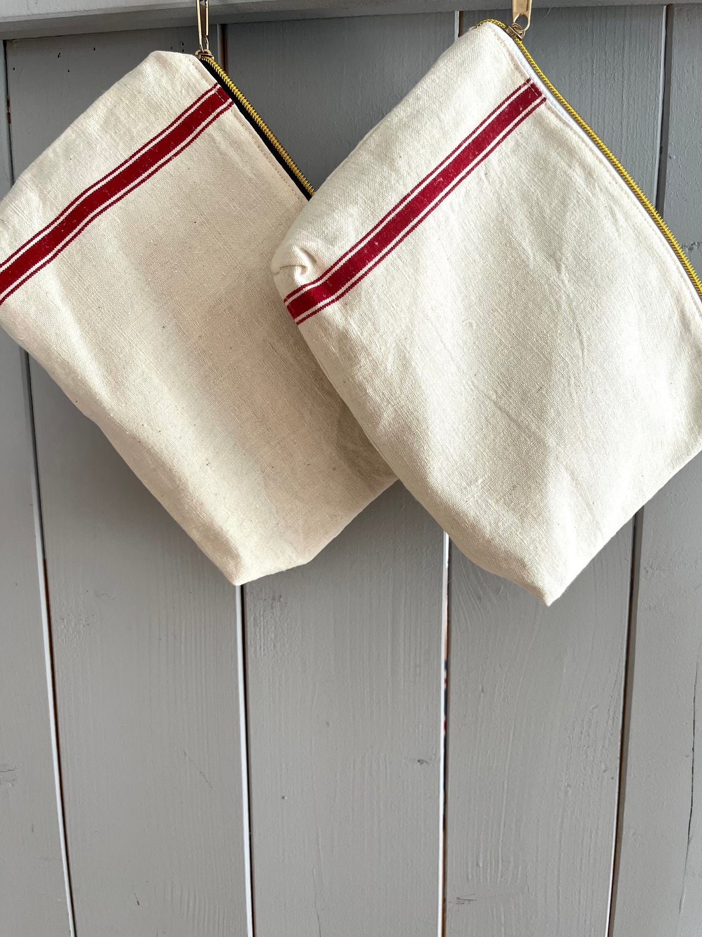 Kosmetiktasche mit rotem Streifen kleiner Shopper