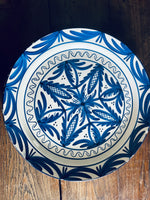 Load image into Gallery viewer, Große spanische Keramikschale Platte handbemalt
