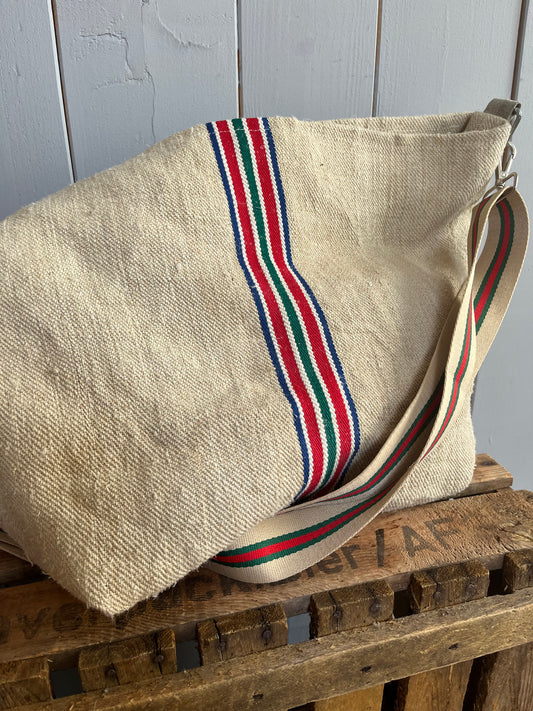 Hanftasche: große Tasche mit Streifen in Rot/Blau/Grün/Weiß