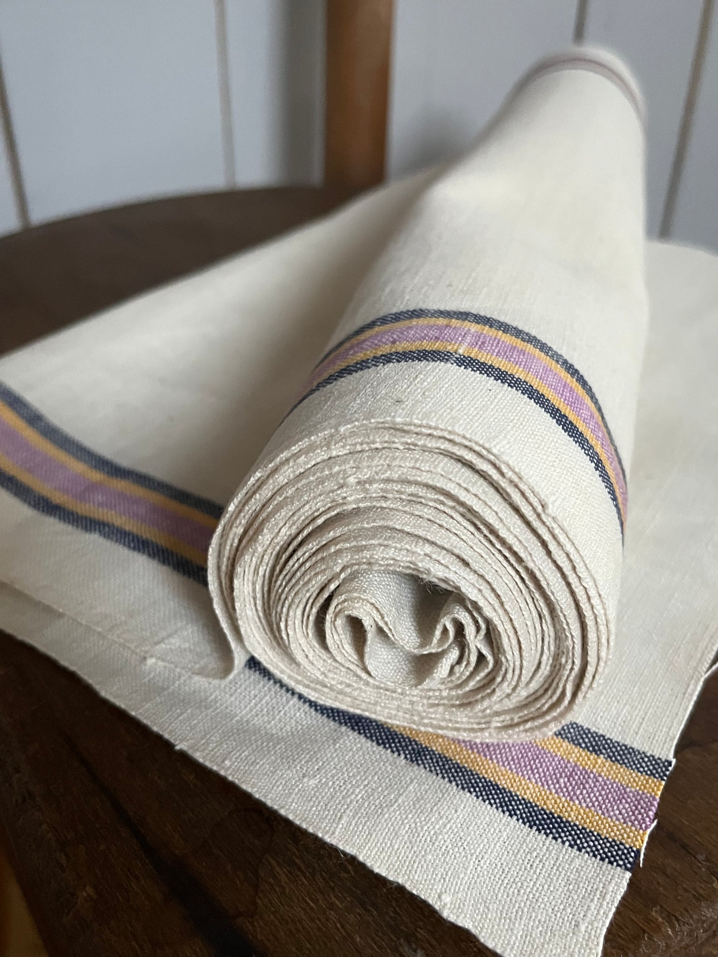 4,2 Meter Ballen altes Leinen mit seltenen Streifen