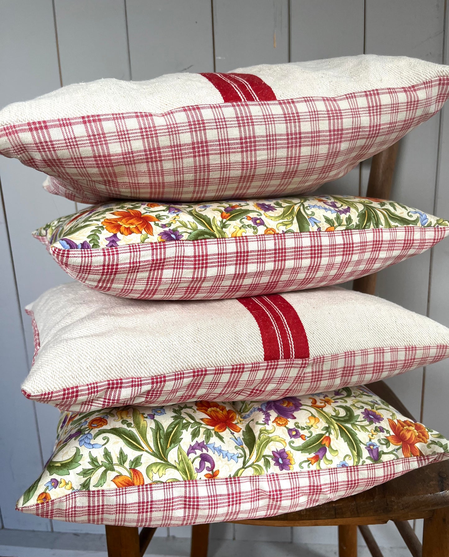 English Flowers: Vintage Kissen aus altem Stoff und Leinen 40 x 40