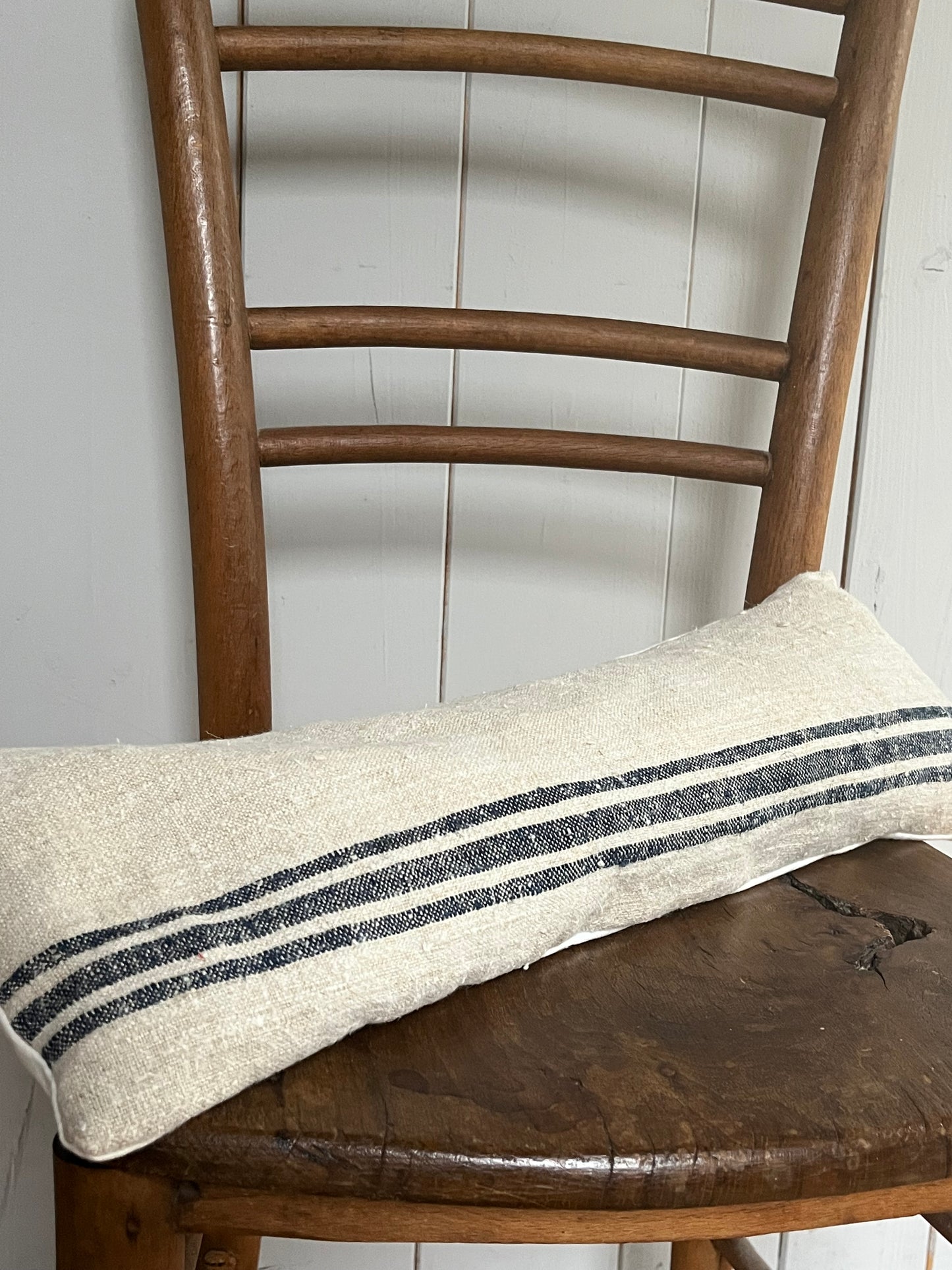Dinkelkissen für den Nacken: Vintage Kissen aus altem Leinensack 50 x 20