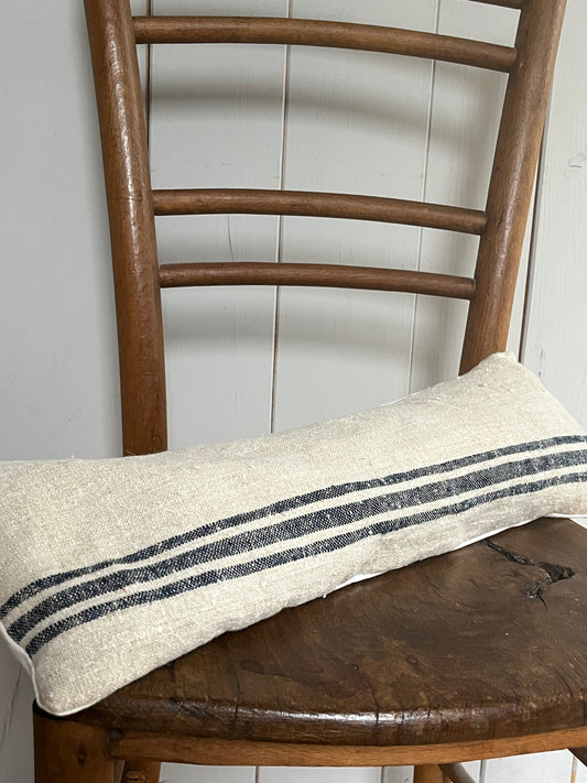 Dinkelkissen für den Nacken: Vintage Kissen aus altem Leinensack 50 x 20