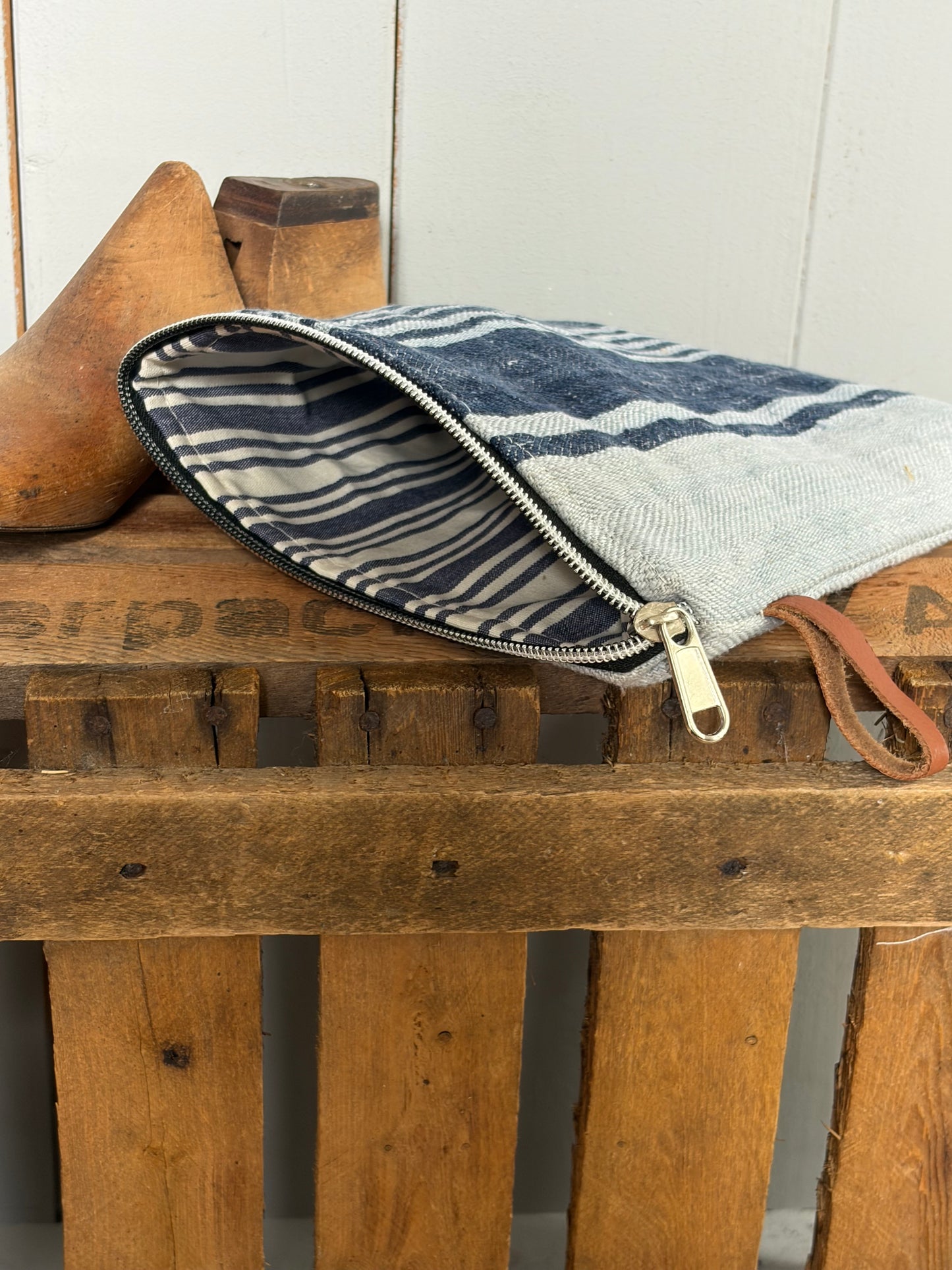 Kosmetiktasche aus altem Leinen - kleiner Shopper