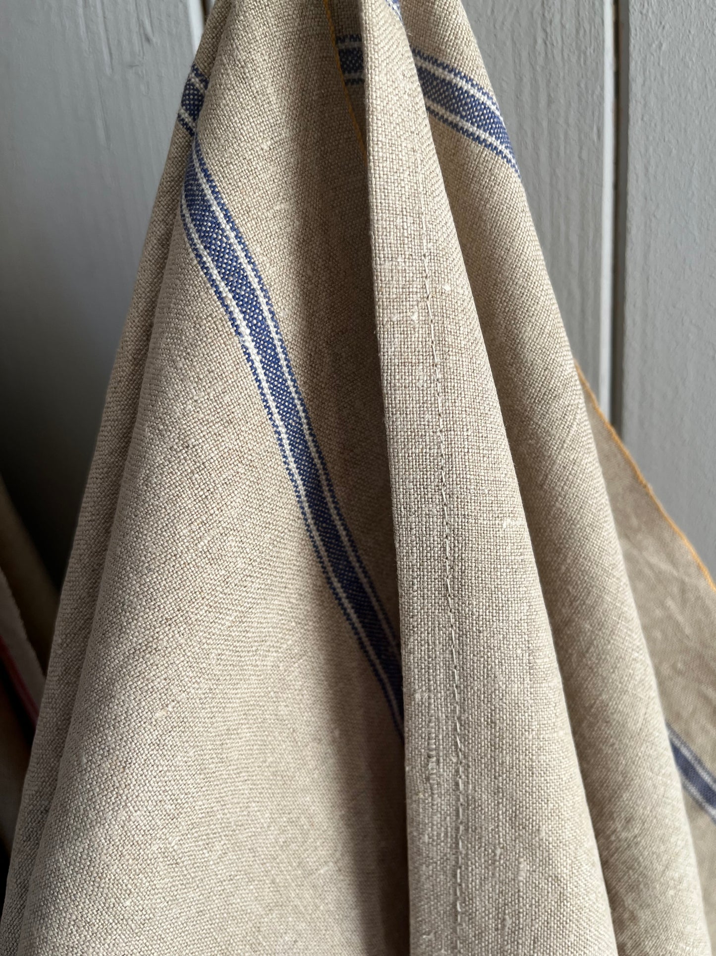 XL Leinentuch mit blau/weißen Streifen