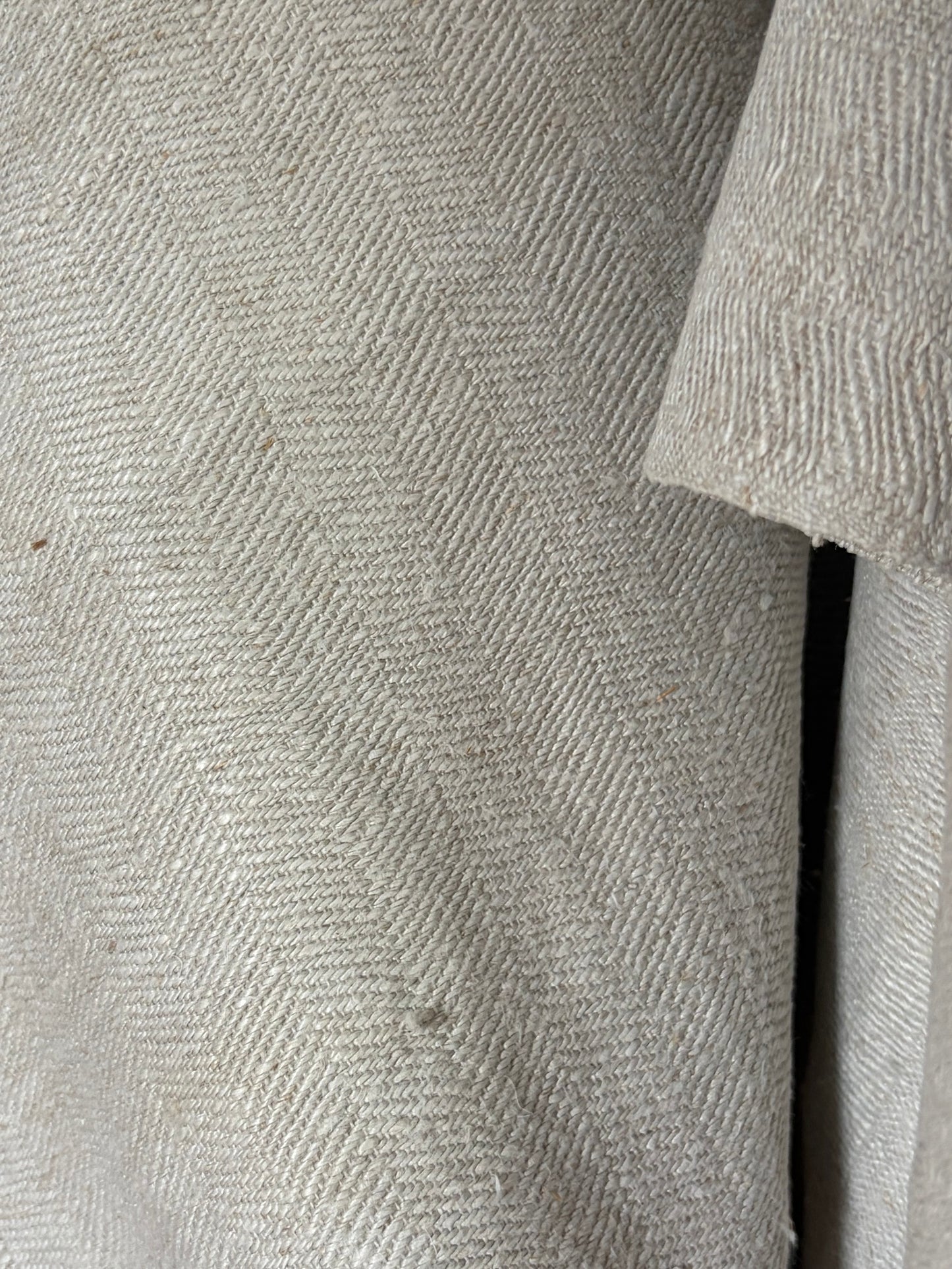 Top XXL Tuch mit Grätenmuster und Monogramm 125 x 43