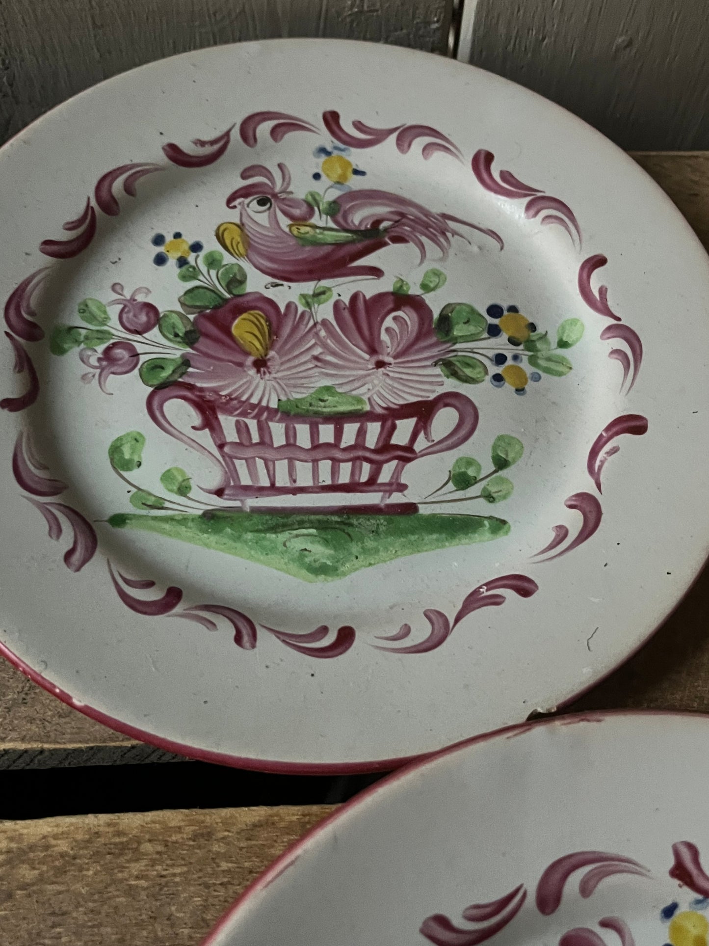 3 antike Fayence Teller Strassbourg mit Hahn und Patina