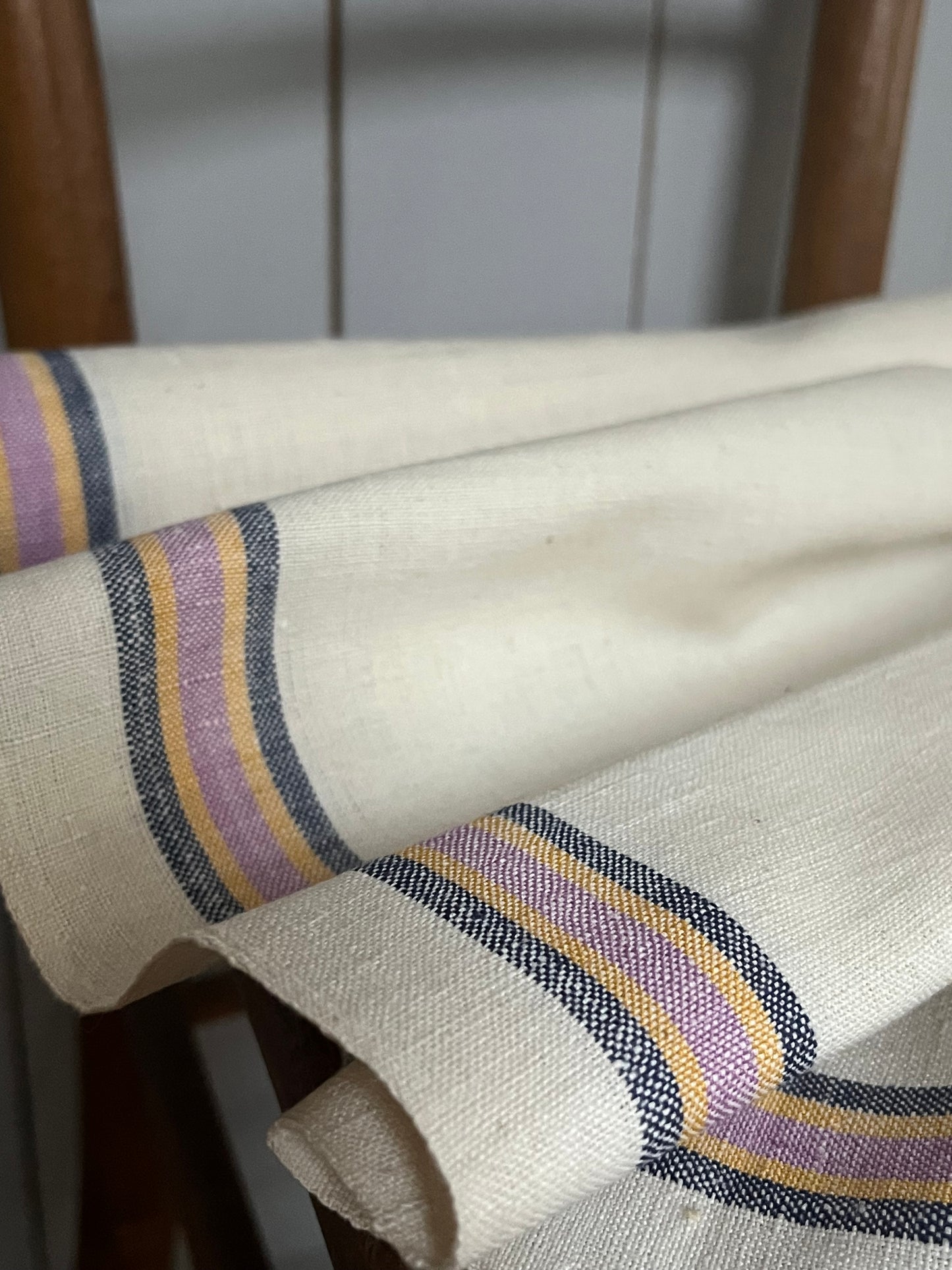 4,2 Meter Ballen altes Leinen mit seltenen Streifen