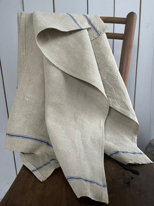 XL Leinentuch mit blau/weißen Streifen