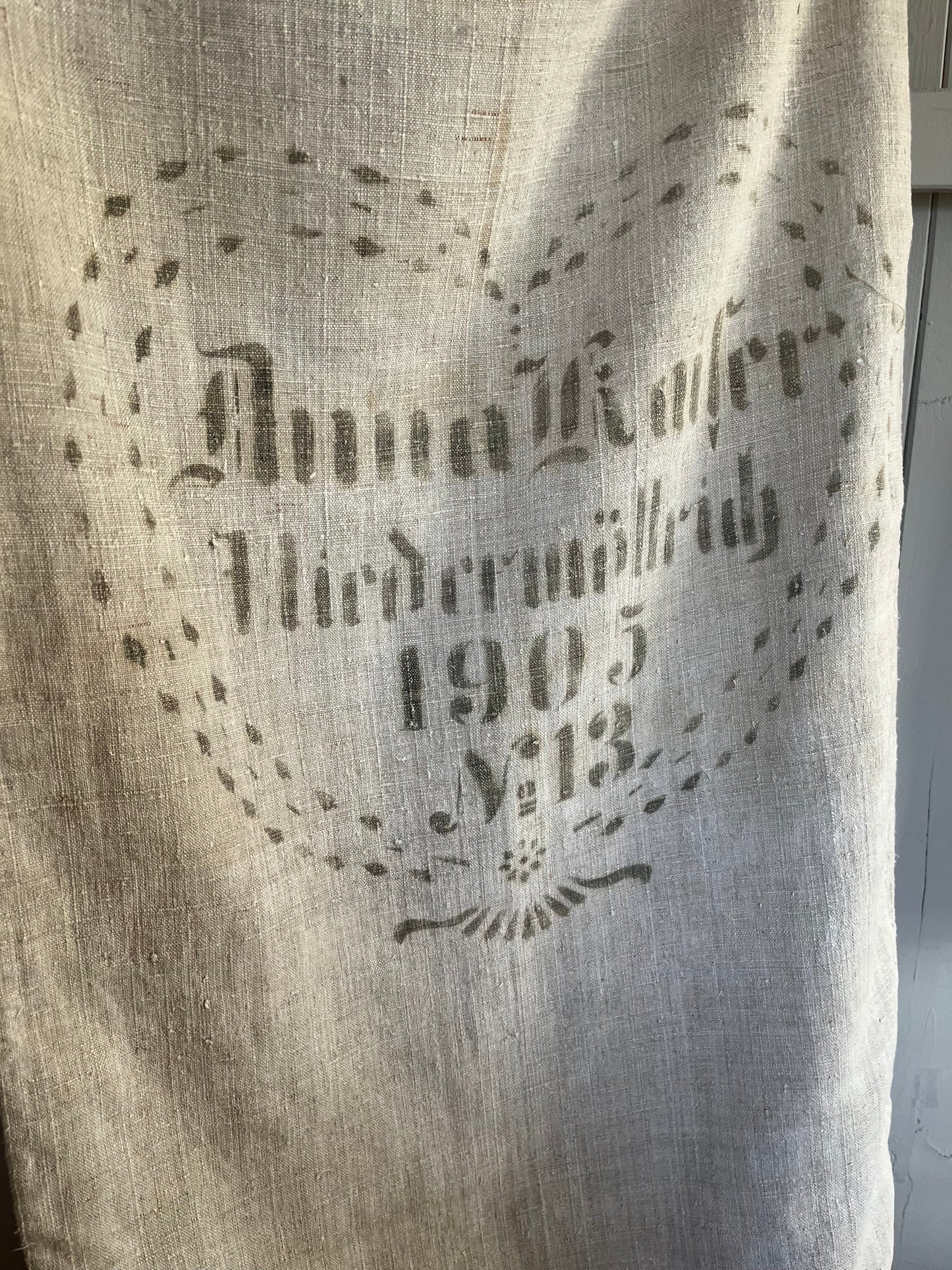 1905: extra großer Leinensack mit herzförmigem original Aufdruck 128 x 60