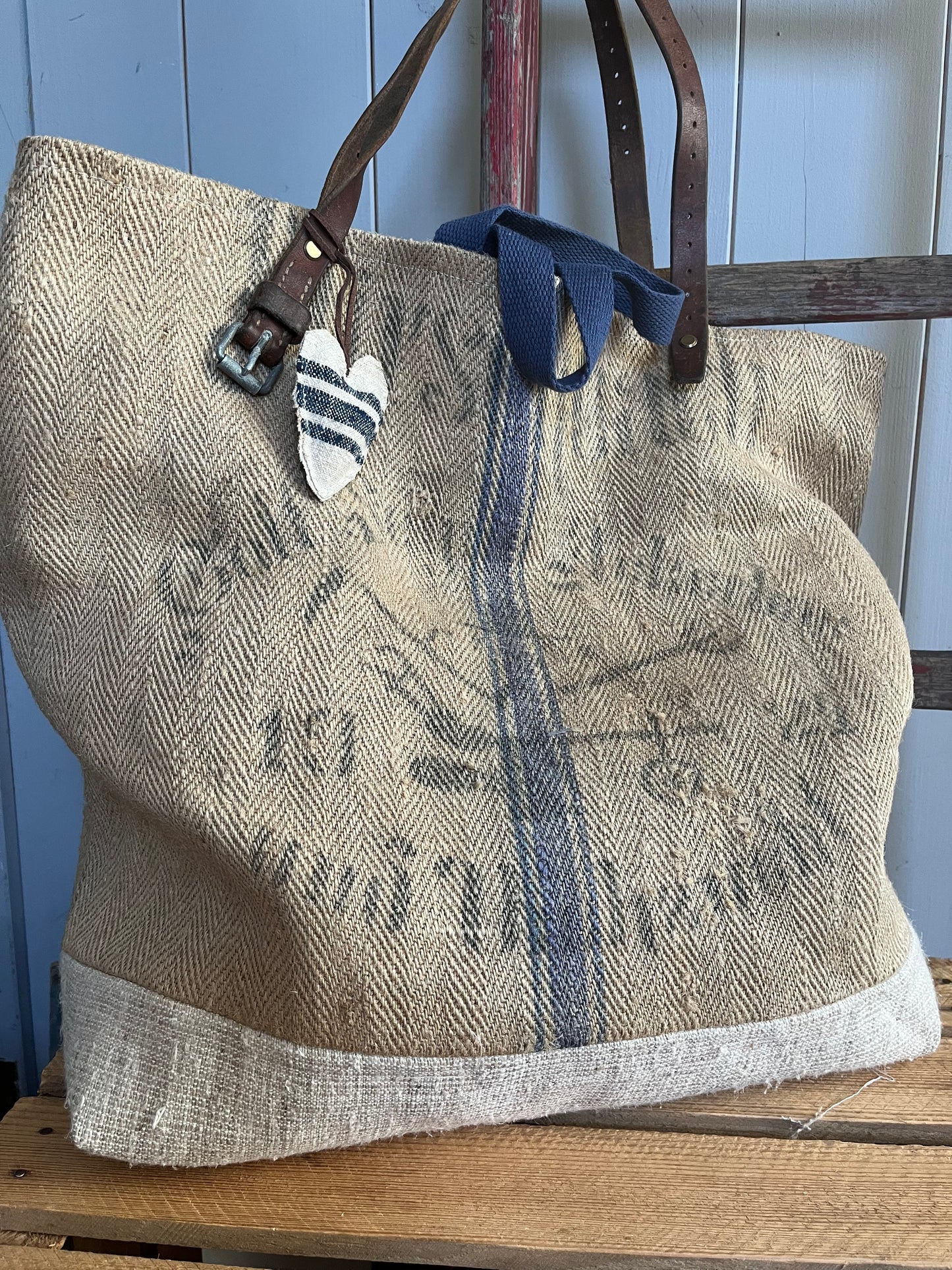 Very Vintage: XL Tasche Shopper mit Streifen und Aufschrift