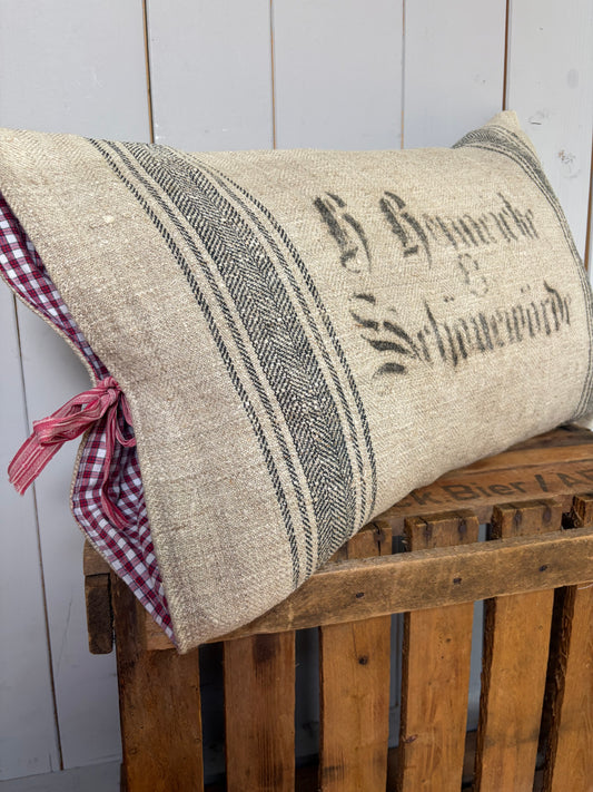 Very Vintage Kissenbezug aus altem Leinensack mit original Aufschrift 60 x 40