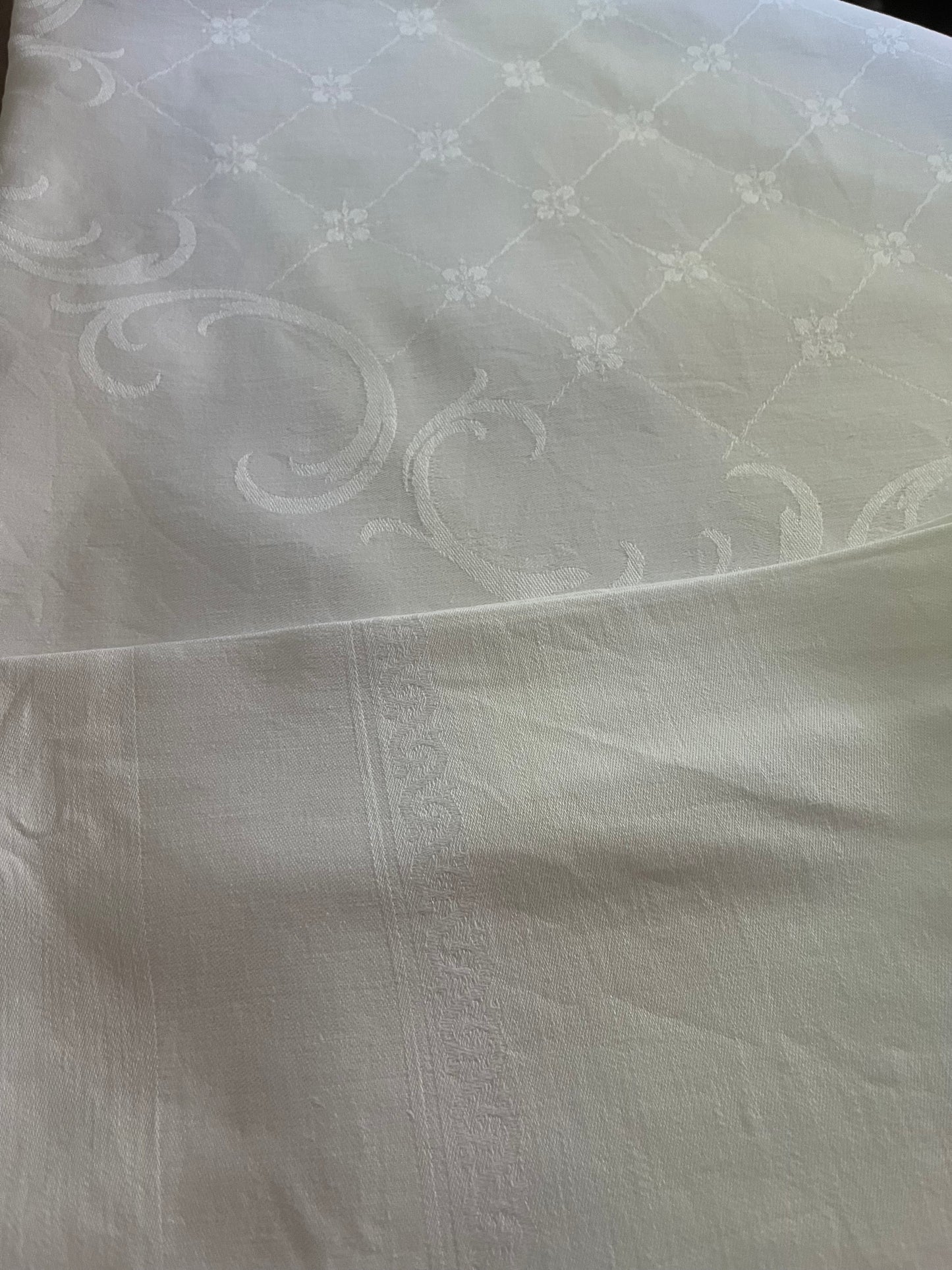 Klassische Damastdecke 160 × 135