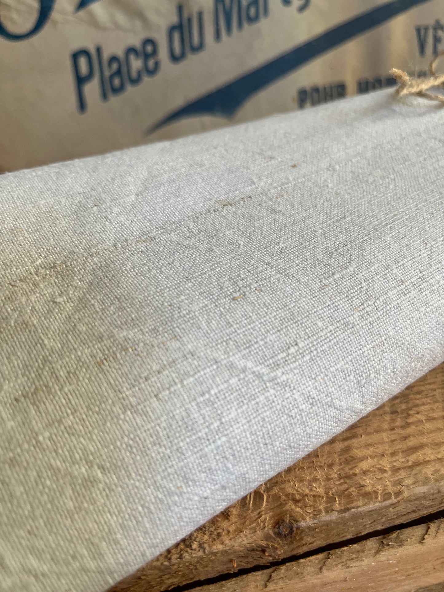 4,9 Meter 120 Jahre altes Leinen, bildschön, kräftiges, handgewebtes Bauernleinen