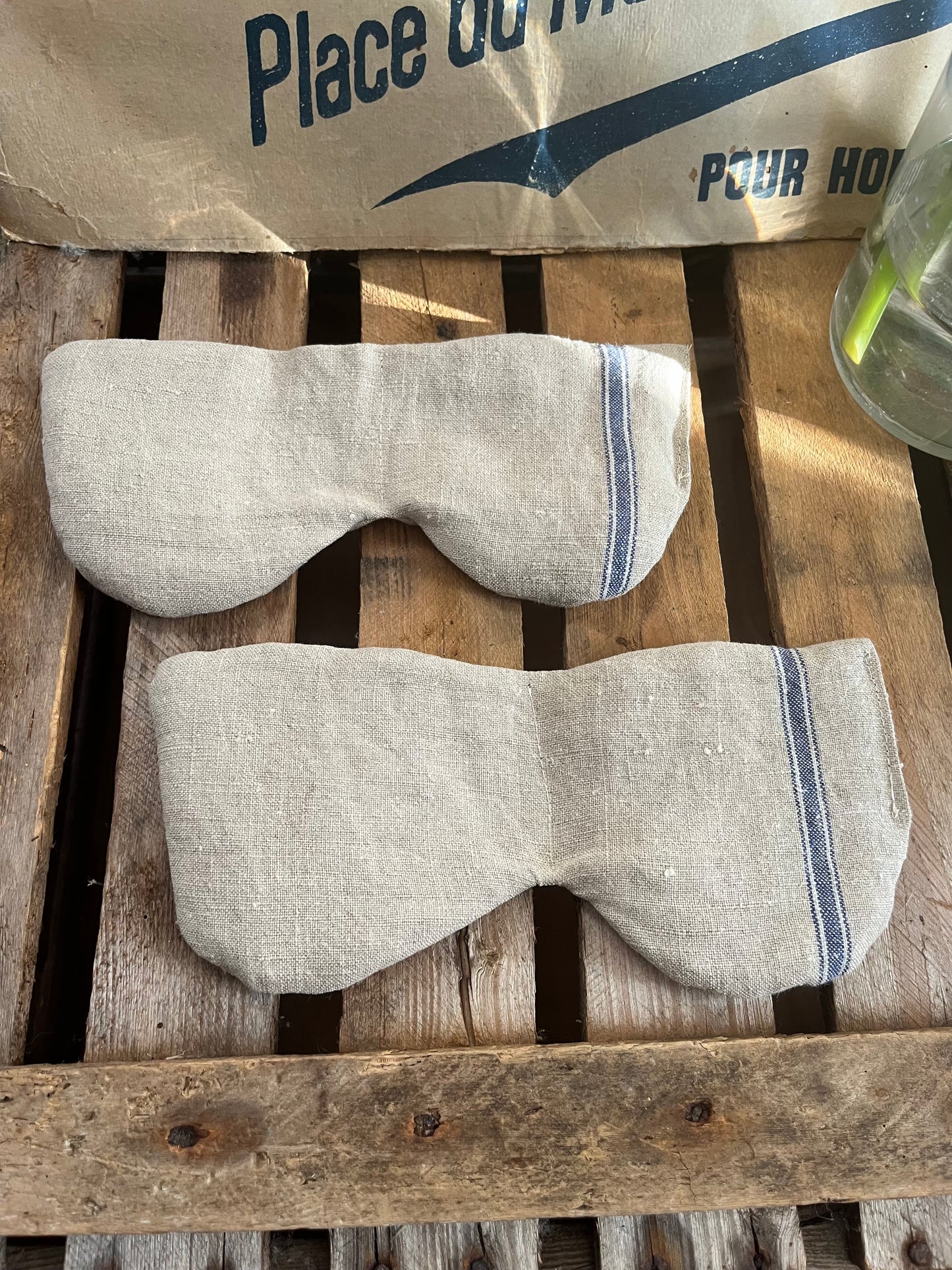 Kühlende Leinen-Augenmaske bei Migräne oder müden Augen