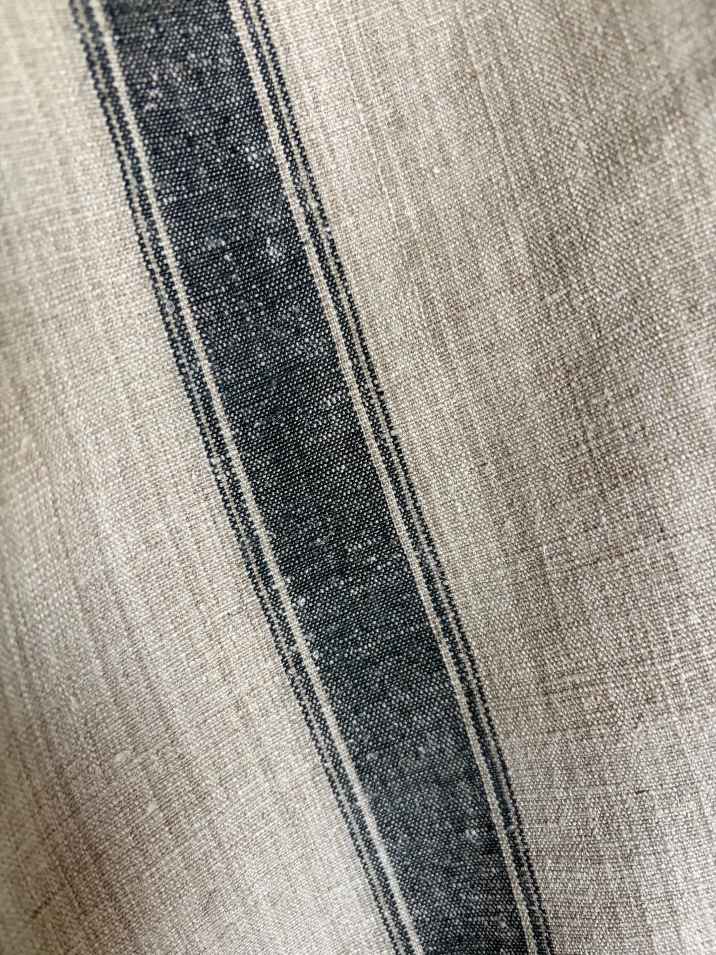 Rarität von 1878: sehr großer Leinensack mit blauen Streifen und original Aufschrift 150 x 65