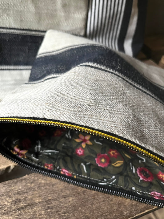 Kosmetiktasche aus altem Leinen gestreift kleiner Shopper
