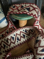 Load image into Gallery viewer, 2,2 Meter altes gewebtes Band aus Marokko
