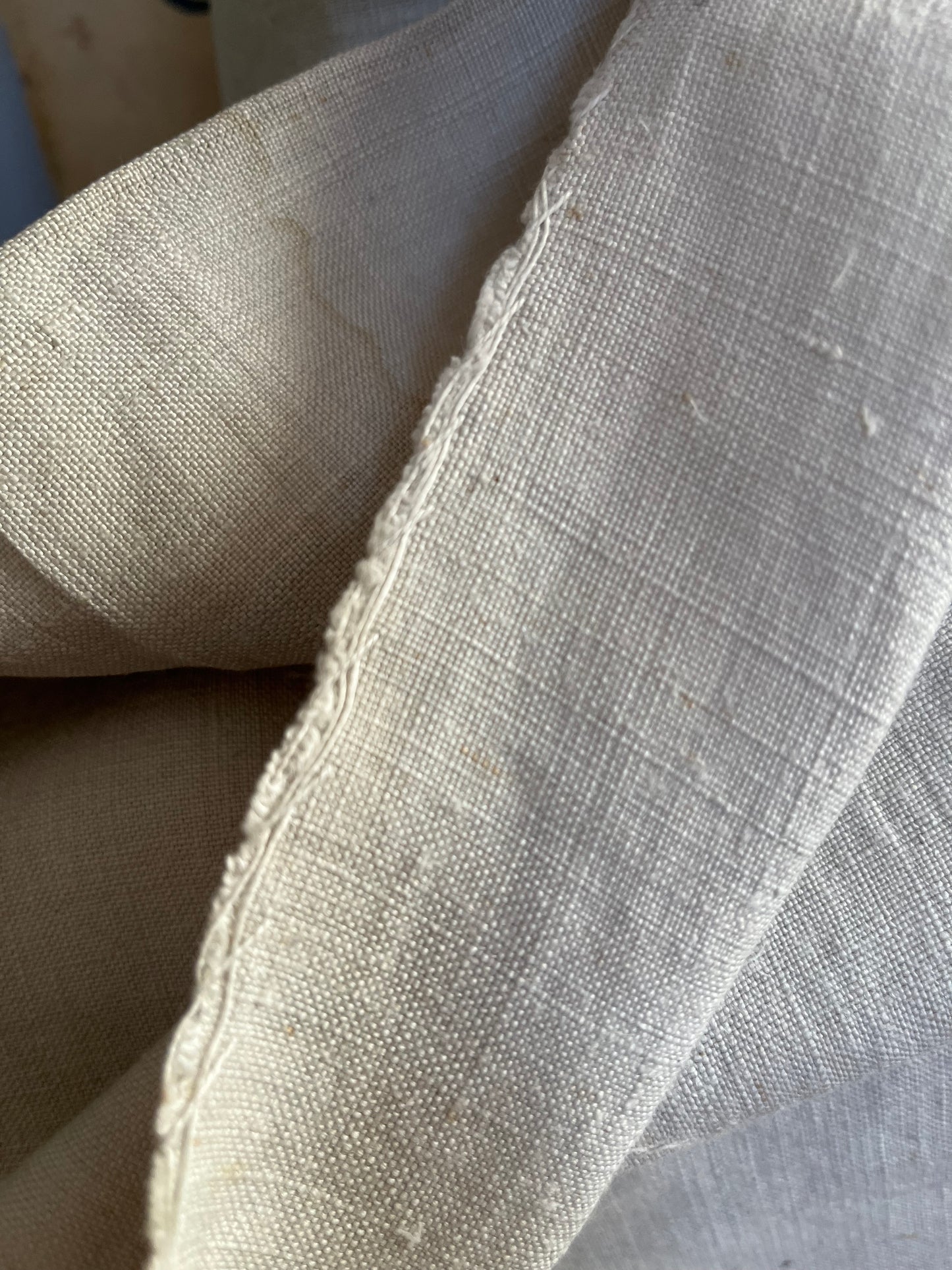 6,8 Meter 120 Jahre altes Leinen, bildschön, kräftiges, handgewebtes Bauernleinen
