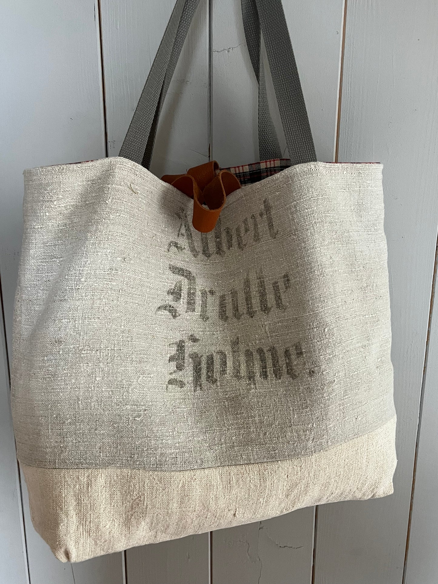 Very Vintage: Große Tasche Shopper mit Aufschrift aus Kornsack