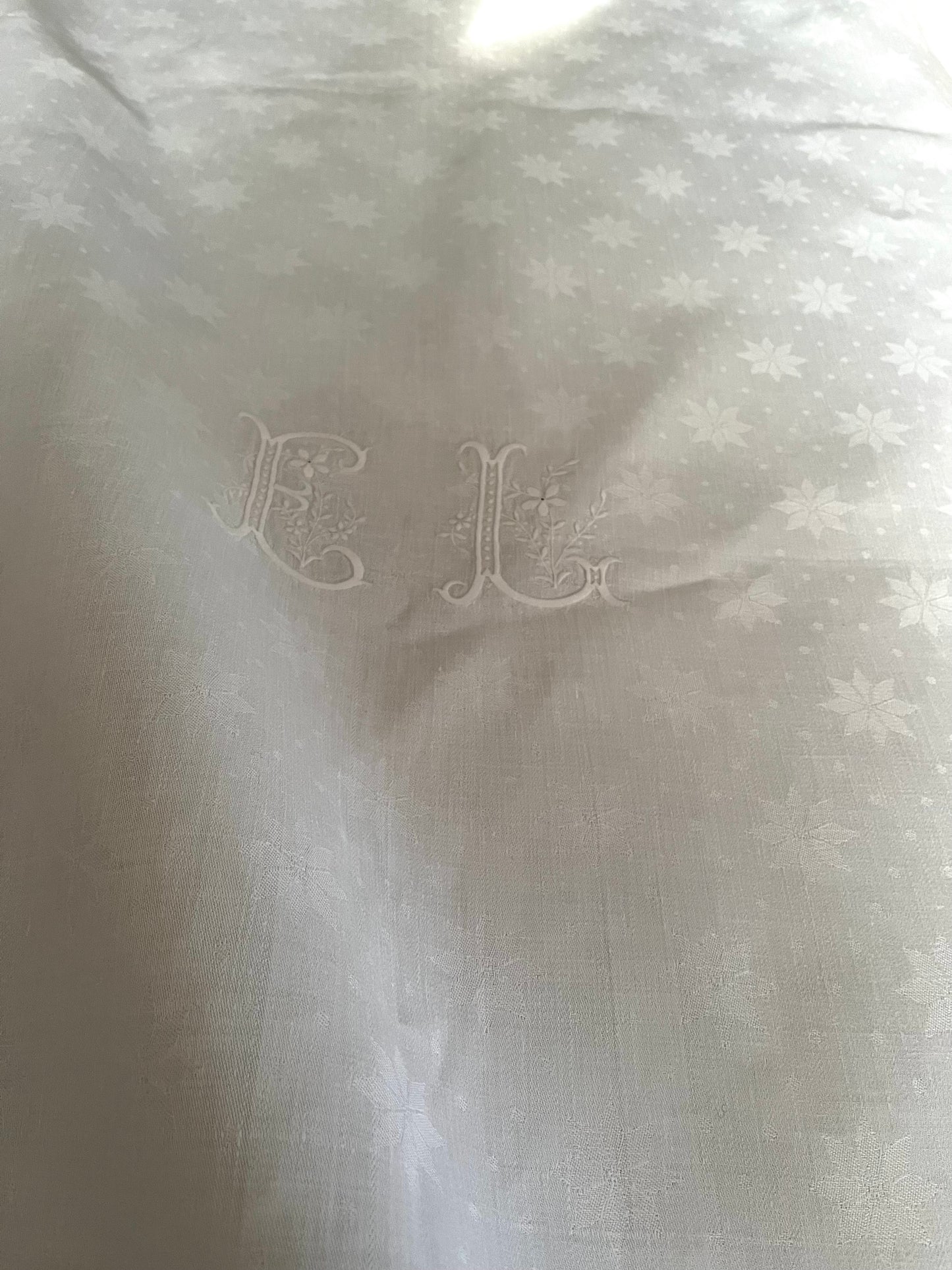 XXL französische Hochzeitsdecke Leinen Damast mit großen Monogrammen 306 x 146