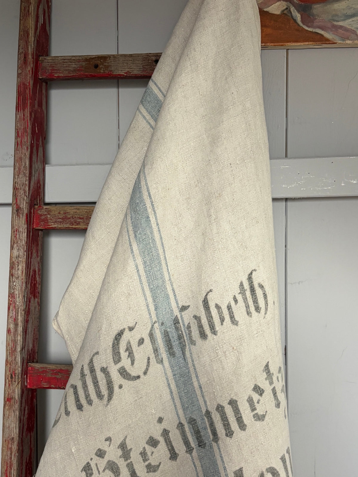 Prachtstück: sehr großer Leinensack mit blauen Streifen und original Aufschrift 140 x 60