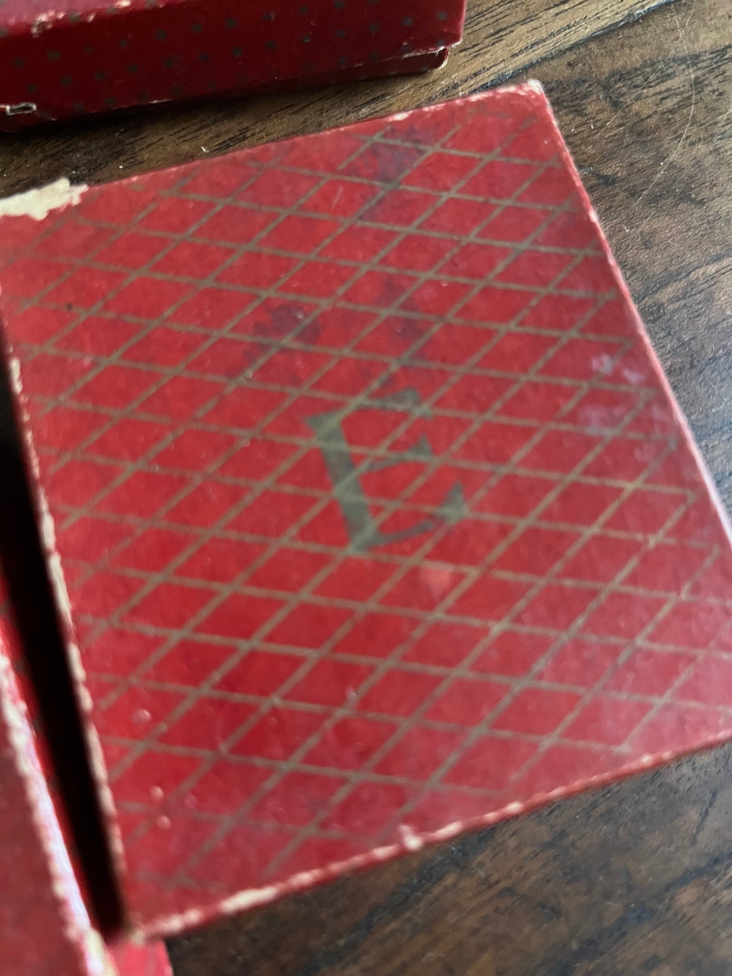 Kleine Sammlung alte Kupferschablonen Monogramme 33 Stück Stickvorlage