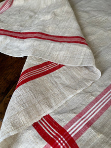 Hanf für den Tisch: alte Decke in rot Natur 135 x 103