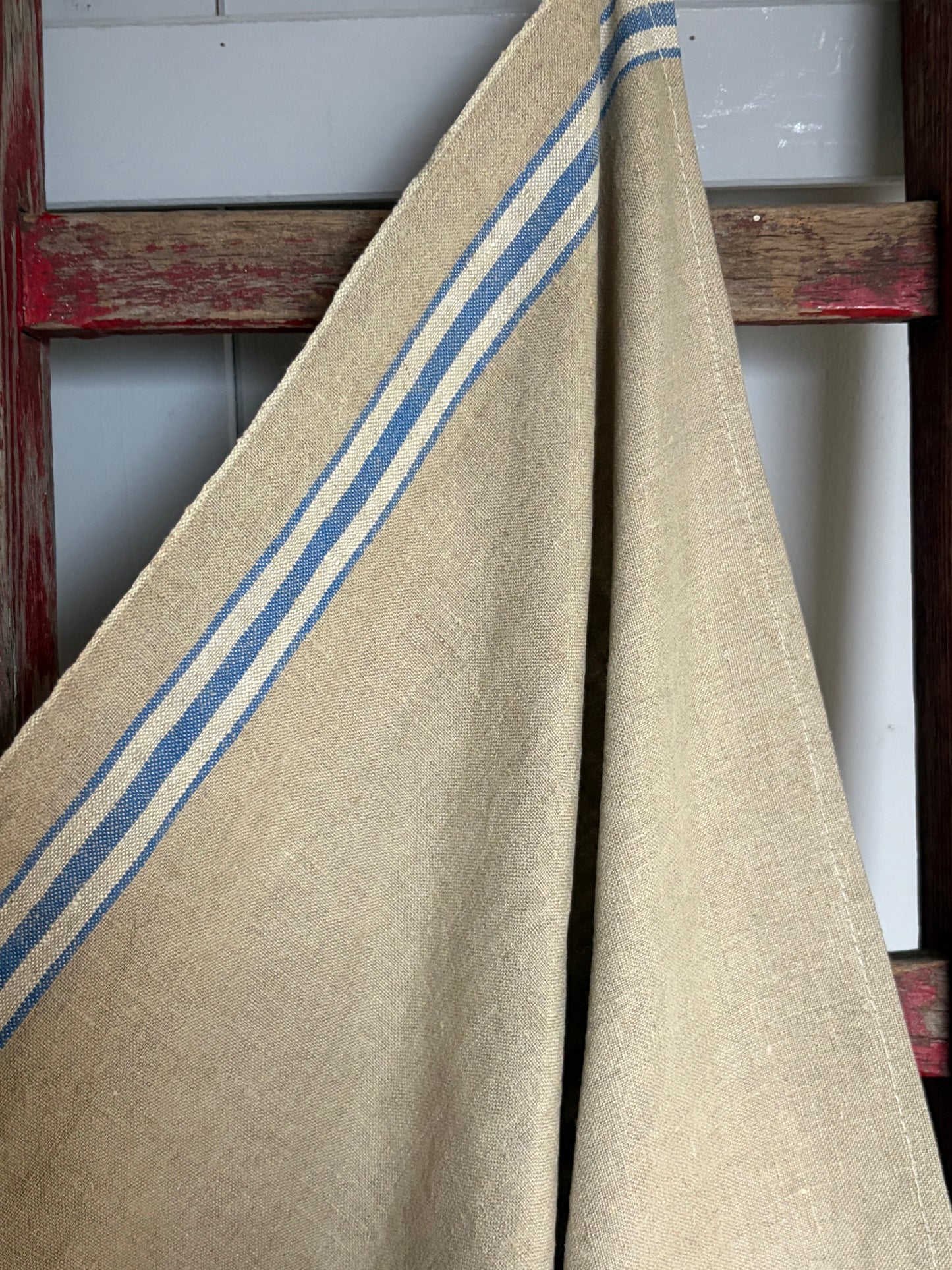 XL Leinentuch mit blau/weißen Streifen