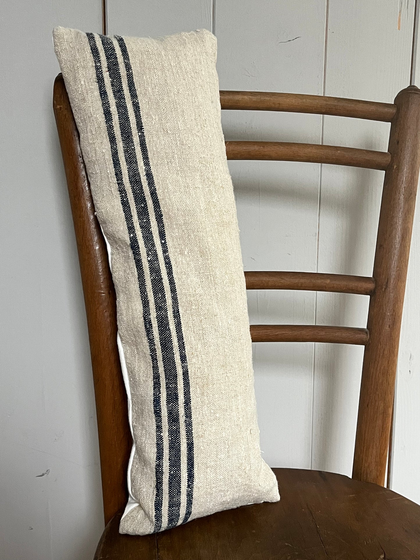 Dinkelkissen für den Nacken: Vintage Kissen aus altem Leinensack 50 x 20