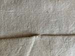 Charger l&#39;image dans la galerie, 10,5 Meter handgewebtes Leinen im Ballen über 100 Jahre alt
