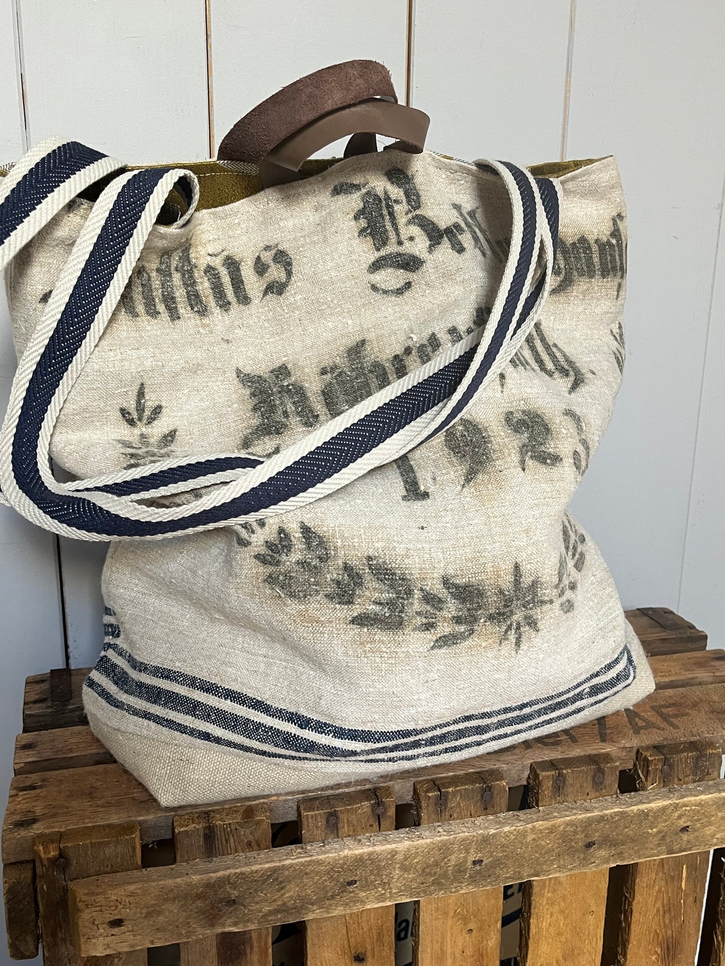 1923: Große Tasche Shopper mit Streifen und beeindruckender original Aufschrift
