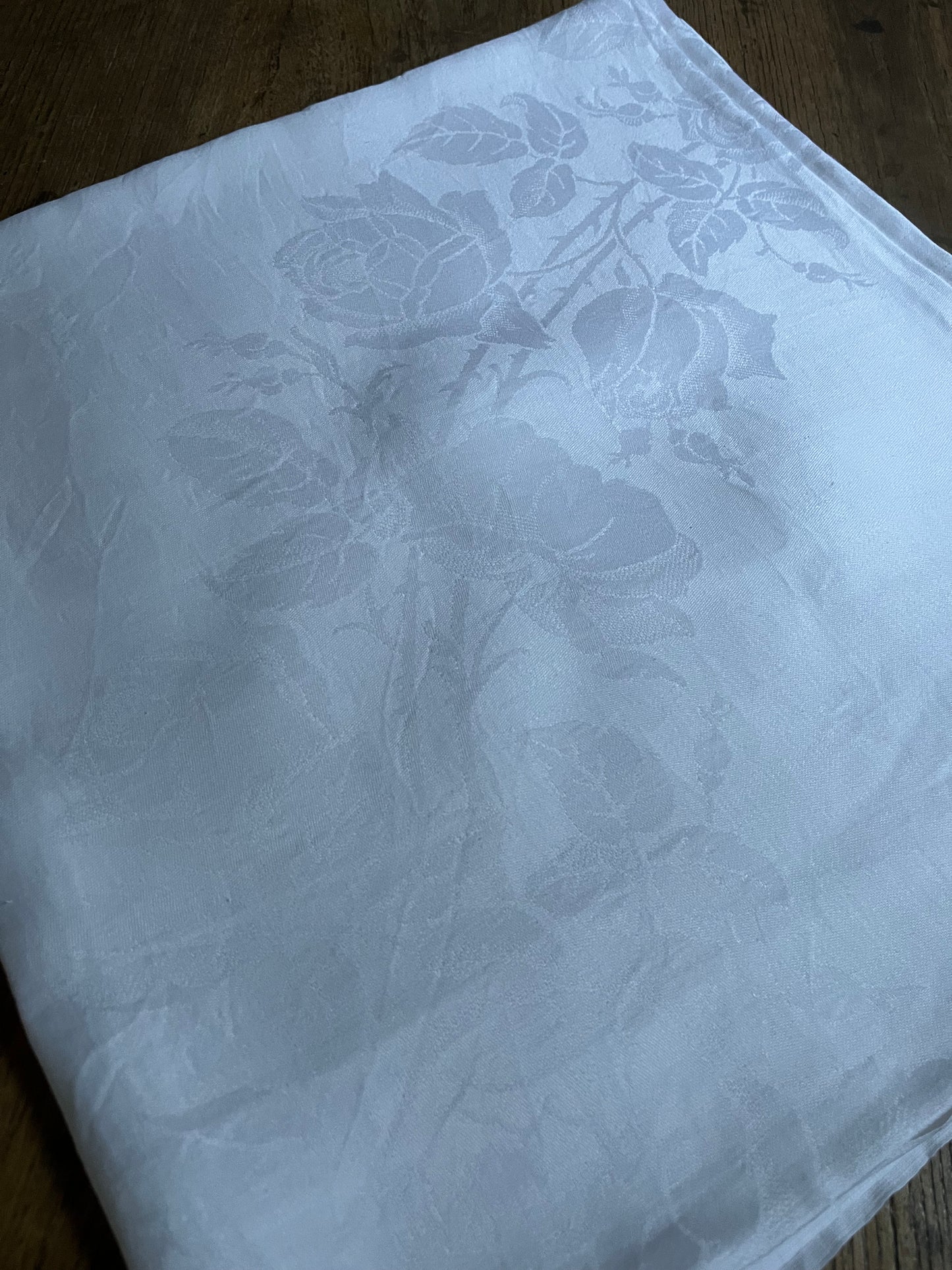 Große und vornehme Damastdecke 160 × 150